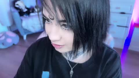 Snapshot of i_died_again chatting on 02.07.25 Asya online show from 02.07.25