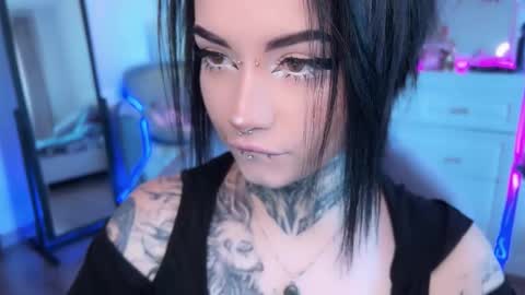 Snapshot of i_died_again chatting on 10.01.25 Asya online show from 10.01.25