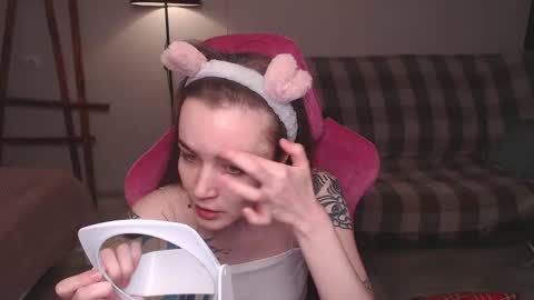 elisabeth online show from 10.28.25