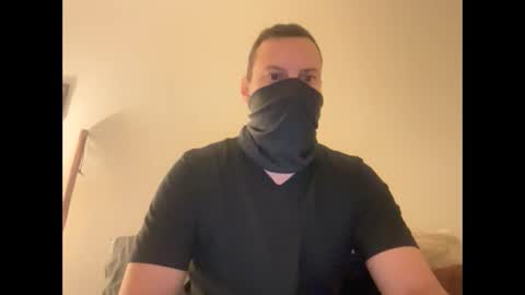 Snapshot of i_o_ro chatting on 12.02.24 i o ro online show from 12.02.24