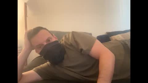 Snapshot of i_o_ro chatting on 12.03.24 i o ro online show from 12.03.24