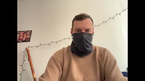 Snapshot of i_o_ro chatting on 12.13.24 i o ro online show from 12.13.24