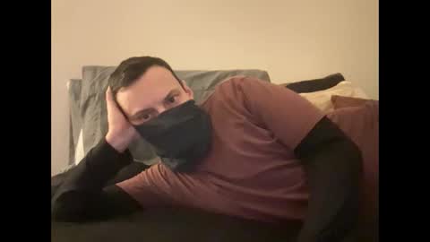 Snapshot of i_o_ro chatting on 12.16.24 i o ro online show from 12.16.24