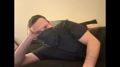 Snapshot of i_o_ro chatting on 12.19.24 i o ro online show from 12.19.24