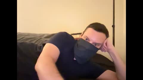 Snapshot of i_o_ro chatting on 12.22.24 i o ro online show from 12.22.24