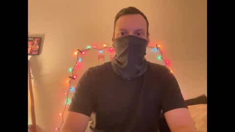 Snapshot of i_o_ro chatting on 12.26.24 i o ro online show from 12.26.24