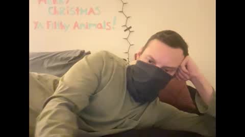 Snapshot of i_o_ro chatting on 12.27.24 i o ro online show from 12.27.24