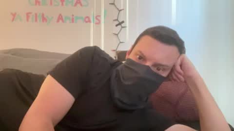 Snapshot of i_o_ro chatting on 12.27.24 i o ro online show from 12.27.24