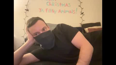 Snapshot of i_o_ro chatting on 12.28.24 i o ro online show from 12.28.24