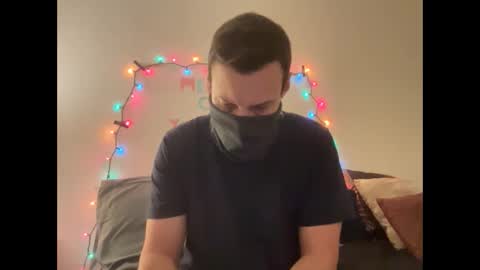 Snapshot of i_o_ro chatting on 01.01.25 i o ro online show from 01.01.25