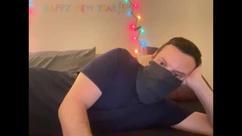 Snapshot of i_o_ro chatting on 01.01.25 i o ro online show from 01.01.25