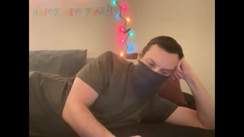 Snapshot of i_o_ro chatting on 01.02.25 i o ro online show from 01.02.25