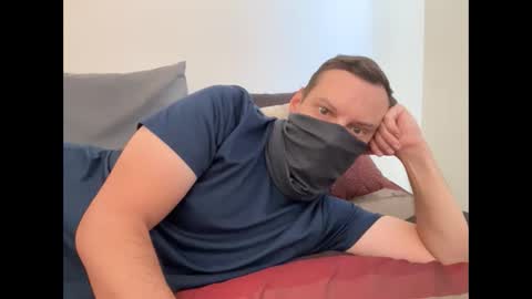 Snapshot of i_o_ro chatting on 09.13.25 i o ro online show from 09.13.25