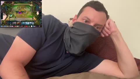 Snapshot of i_o_ro chatting on 09.19.25 i o ro online show from 09.19.25