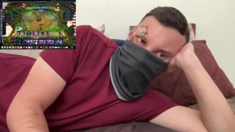 Snapshot of i_o_ro chatting on 10.27.25 i o ro online show from 10.27.25