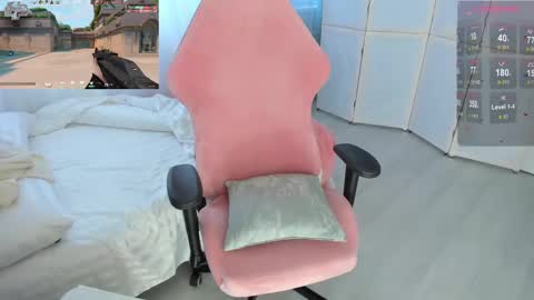 Snapshot of i_want_you_eva chatting on 02.18.25 HiI am  EvaPVT is open  online show from 02.18.25