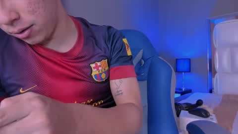 iam_mathias online show from 10.13.25