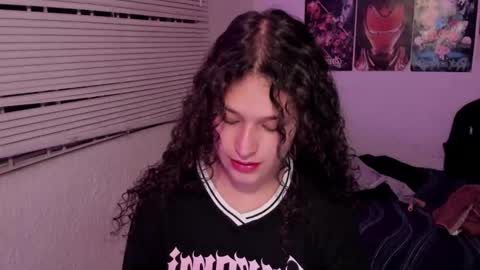 On instagram Imm  NikkiHelp me reach 100 likes online show from 01.18.26