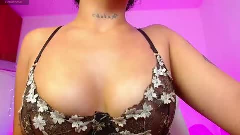 Snapshot of iam_salomex chatting on 02.23.25 Salo online show from 02.23.25