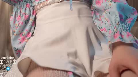 Snapshot of iamclaire_ chatting on 02.19.25 Claire online show from 02.19.25