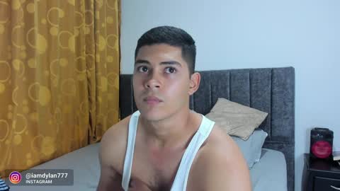 Snapshot of iamdylan777 chatting on 12.24.24 Dylan independent model online show from 12.24.24