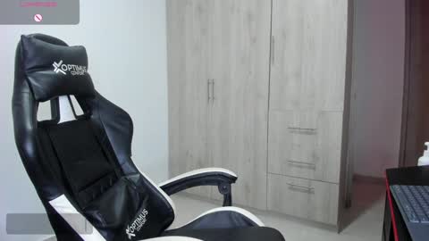 Snapshot of iamdylan777 chatting on 01.30.25 Dylan independent model online show from 01.30.25