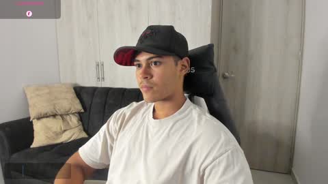 Snapshot of iamdylan777 chatting on 02.26.25 Dylan independent model online show from 02.26.25
