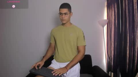 Dylan  independent model  online show from 03.04.26