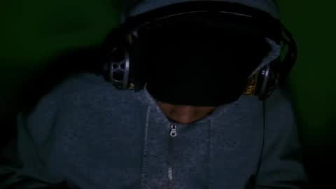 Snapshot of iamjohnny4u chatting on 11.28.25 iamjohnny4u online show from 11.28.25