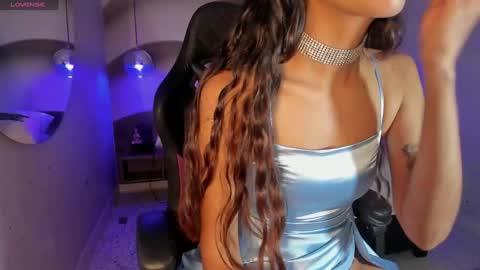 Nayuta online show from 03.08.25