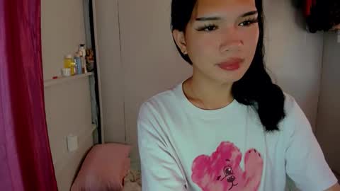 Snapshot of iamyourdesire_ chatting on 02.14.26 shhh online show from 02.14.26