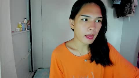 Snapshot of iamyourdesire_ chatting on 02.17.26 shhh online show from 02.17.26