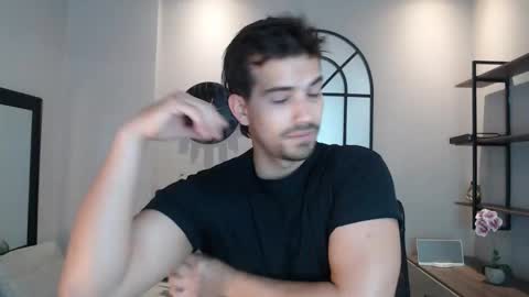 Ian Davis online show from 03.08.25