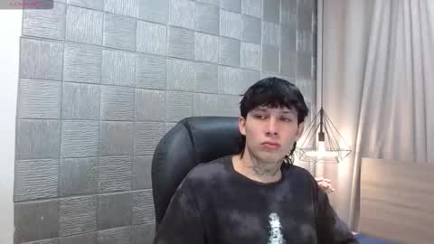 ian online show from 11.04.25