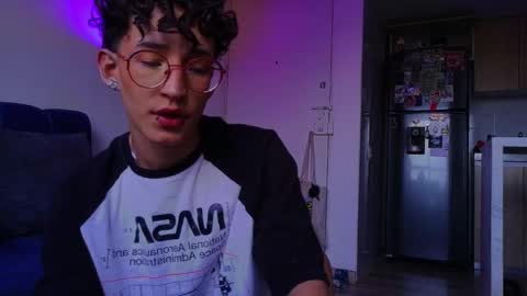 Snapshot of iangel_ chatting on 03.19.26 ian online show from 03.19.26