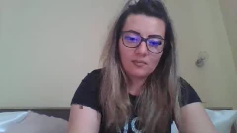 Yasmine online show from 01.17.26