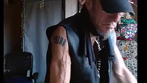 Snapshot of ibpms247 chatting on 12.28.24 PMS online show from 12.28.24