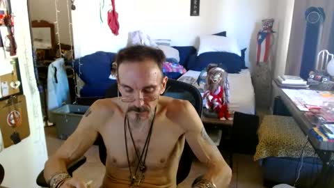 Snapshot of ibpms247 chatting on 09.24.25 PMS online show from 09.24.25