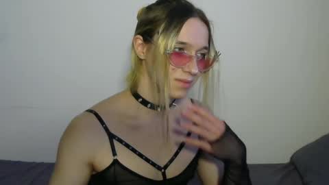 Snapshot of icebenz chatting on 03.25.26 Jade online show from 03.25.26