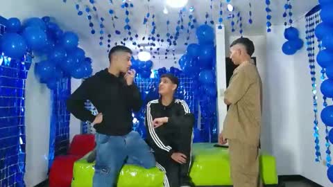 THOMAS AND DAMIAND online show from 12.22.24