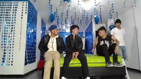 THOMAS AND DAMIAND online show from 02.11.25