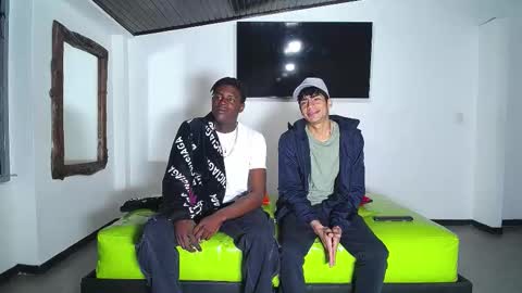 THOMAS AND DAMIAND online show from 11.01.25