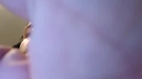 Snapshot of icyfucktoy chatting on 10.28.25 icyfucktoy online show from 10.28.25