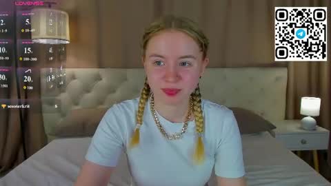Snapshot of ida_lewiss chatting on 06.11.26 Ida online show from 06.11.26