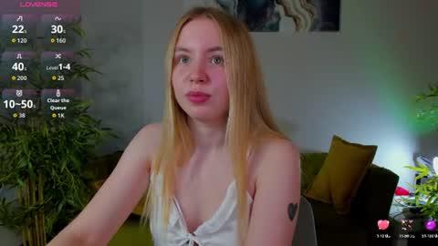 Snapshot of ida_lewiss chatting on 06.14.26 Ida online show from 06.14.26