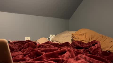 idiomslangs online show from 10.30.25