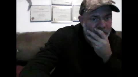 Snapshot of idkwhyidothis348732 chatting on 01.03.25 idkwhyidothis348732 online show from 01.03.25