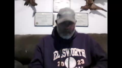 Snapshot of idkwhyidothis348732 chatting on 01.28.25 idkwhyidothis348732 online show from 01.28.25