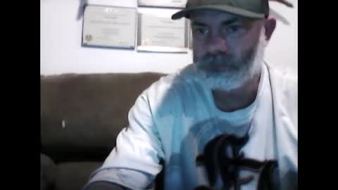 Snapshot of idkwhyidothis348732 chatting on 02.01.25 idkwhyidothis348732 online show from 02.01.25