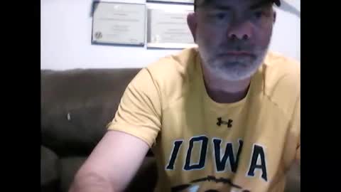 Snapshot of idkwhyidothis348732 chatting on 02.14.25 idkwhyidothis348732 online show from 02.14.25